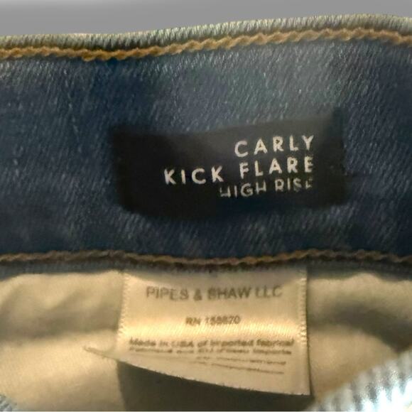 Veronica Beard Carly Kick Flare Jeans | High Rise Button Fly | Astra Wash - Picture 5 of 9